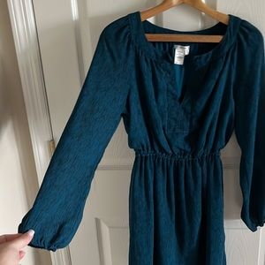 Sophie Max Blue Turquoise Shift Dress With Cinched Waist & V Cutout Size Small